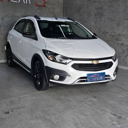 CHEVROLET ONIX 1.4 MPFI ACTIV 8V FLEX 4P AUTOMÁTICO